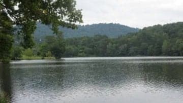 Beaver Lake Walk   2 mile  loop  mostly flat 