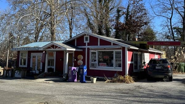 Round Earth Roasters - Thursday, March 19th at 10:00 AM