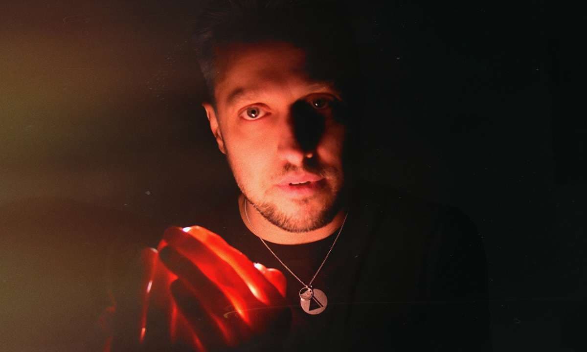 Ryan Montbleau (solo)