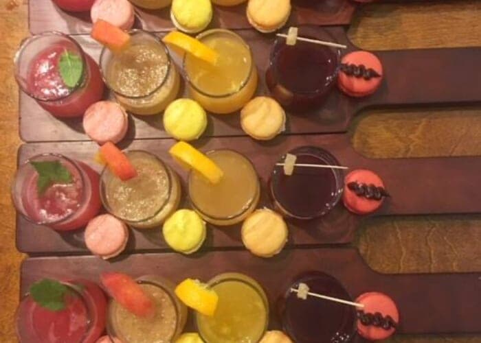 Macaron & Mimosa Flights!