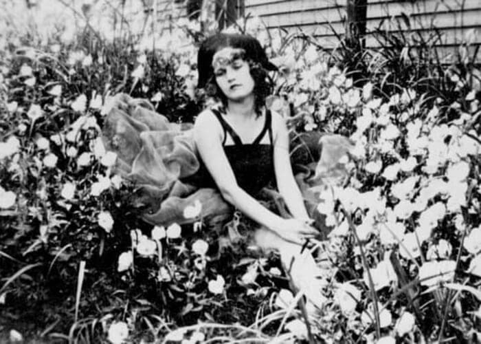 The Ghost in the Garden: Zelda’s Relationship with Her Roots