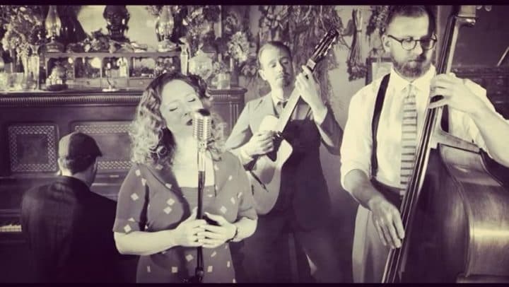 Queen Bee & the Honeylovers