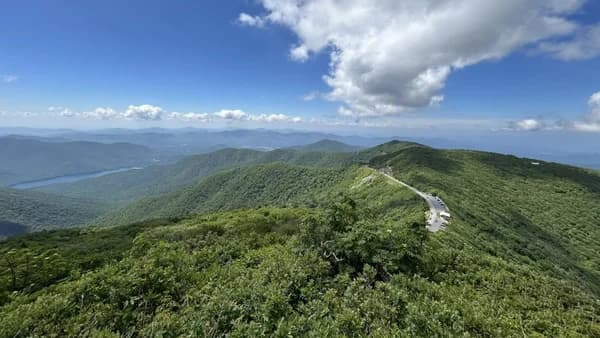 Leisure Hike: Craggy Pinnacle and Craggy Gardens