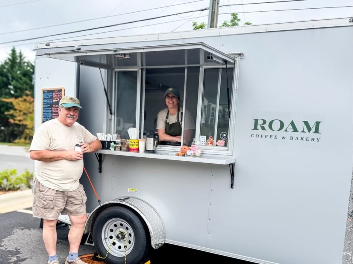 Roam Food Trailer @ Legacy Valley U-Pick