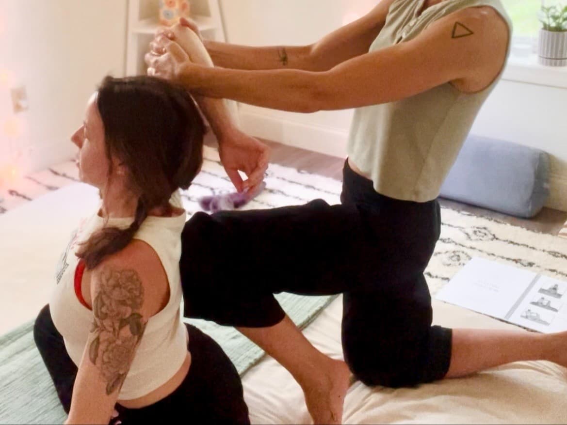 Make It Thai Spicy: Massage Techniques for Maximum Pressure with Minimal Effort