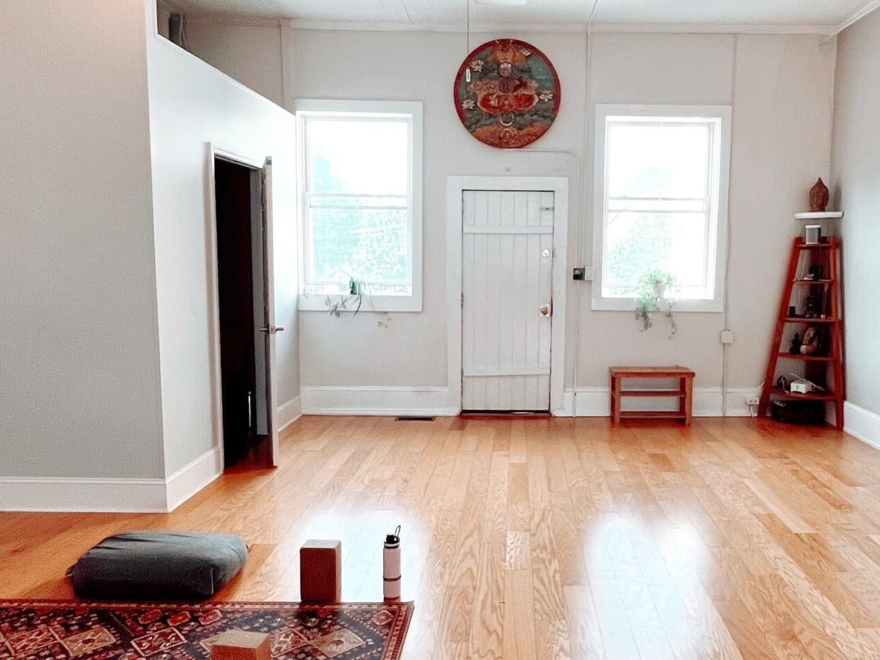 $10 Community Pop-up: Bright Shadow Yoga