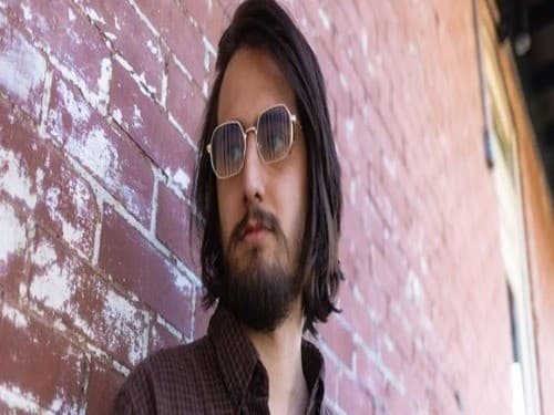 PATIO SHOW: Oliver Sayani
