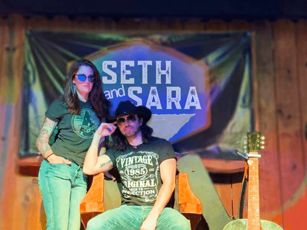 Seth & Sara at Arbor Evenings