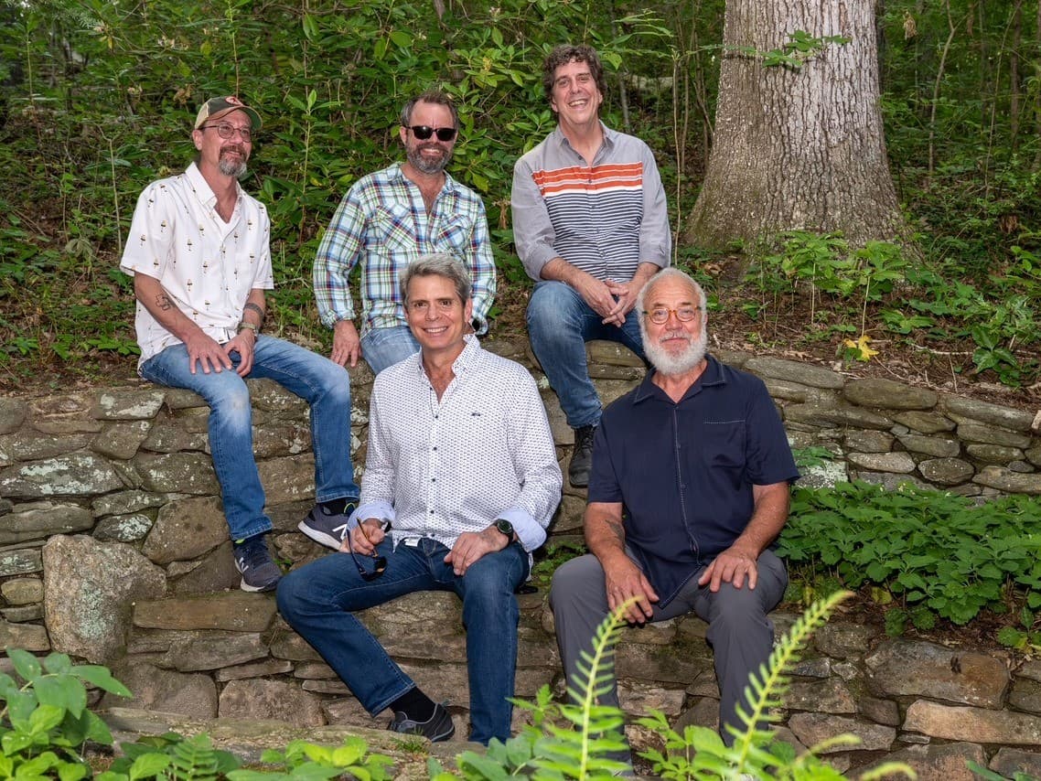 Live Music at Ginger's Revenge | The Tall Boys